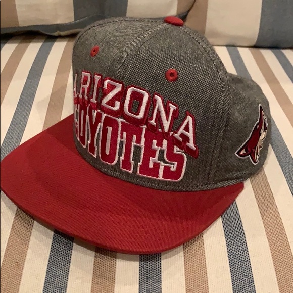 arizona coyotes snapback